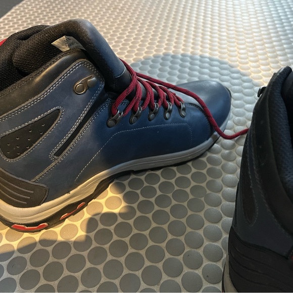 Khombu hiking boots - Picture 4 of 4